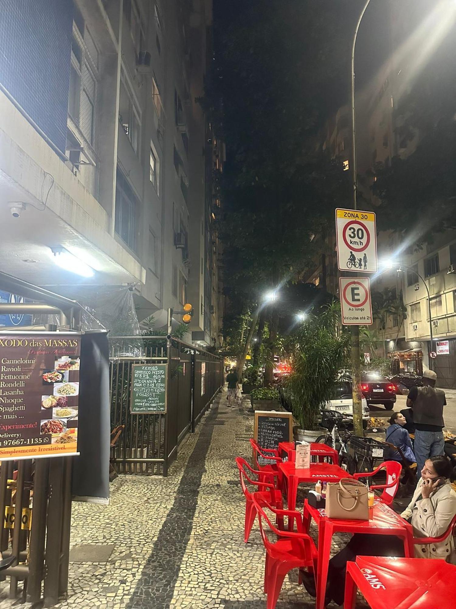 Copacabana / Lema, A Uma Quadra Da Praia Rio de Janeiro Ngoại thất bức ảnh